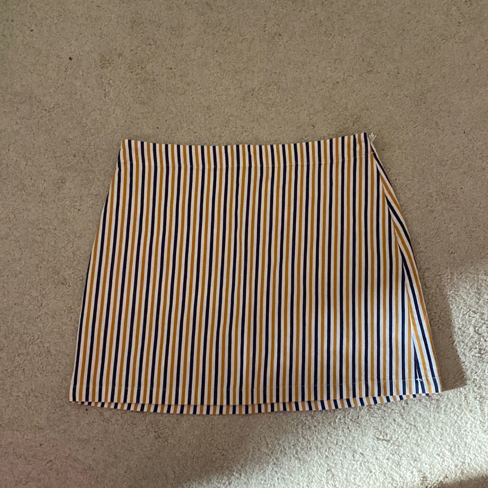 Forever 21 mini skirt